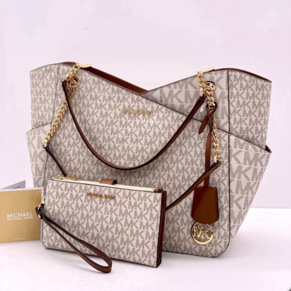 Michael Kors Large X Chain
Shoulder Tote Bag & Double Wallet
Vanilla/Brown